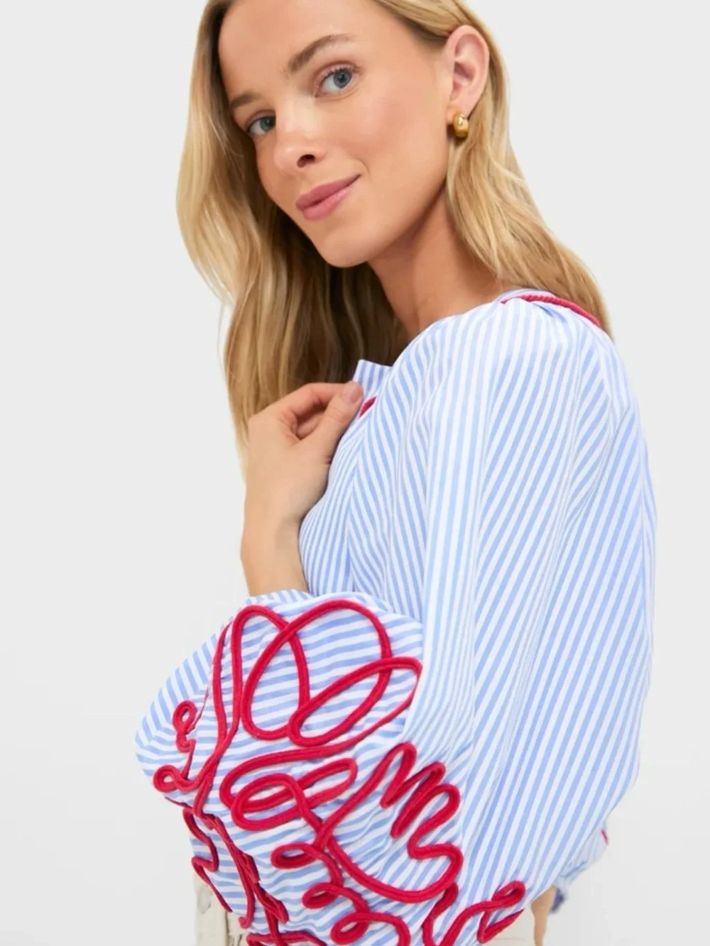 NWT Hyacinth House Tuckernuck Blouse Blue Stripe Red Embroidery Size Large - Picture 2 of 7